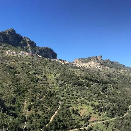 Bed & Breakfast Sardinia Climbing House