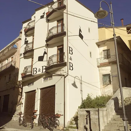 Sardinia Climbing House Bed & Breakfast